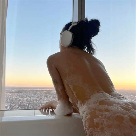 Dua Lipa Naked In A Bathtub Yes Please Https T Co VwKYX5CfIk