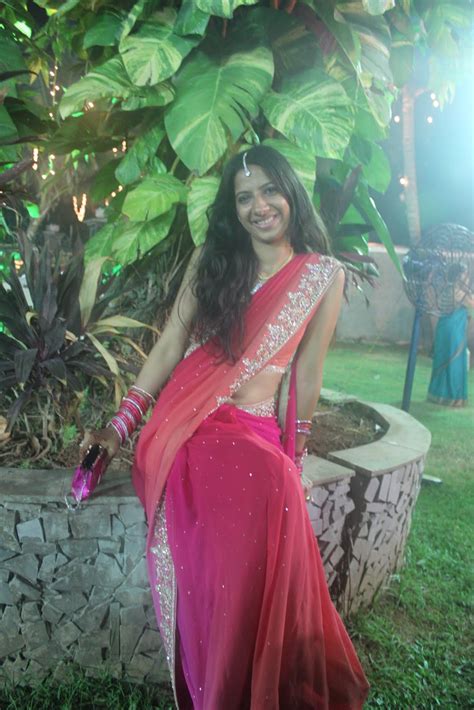 LIFE OF NAVEL ROCKING HOT NAVELS OF GIRLS