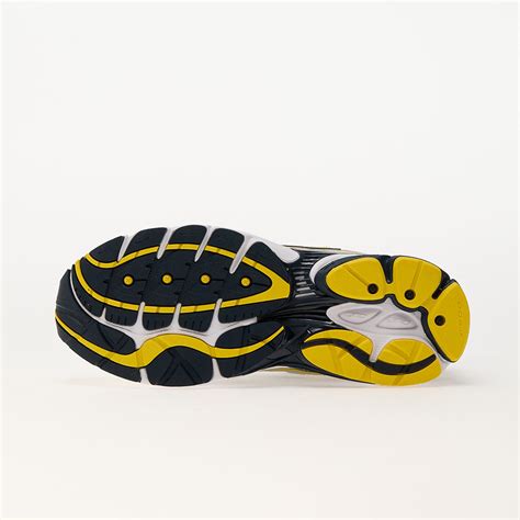 Learn how to pay fares using queens omni 6