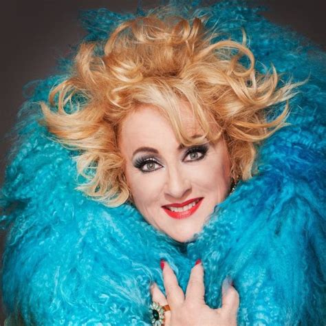 Karin Bloemen Karin Bloemen Threads Say More