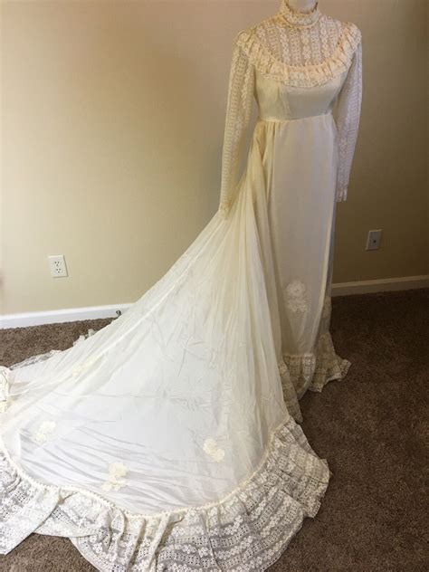 Vintage Wedding Dress Beaded~Lace & Flower Appliqué W… - Gem