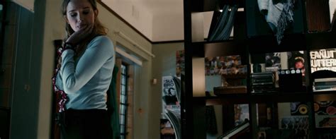 Naked Tahyna Tozzi In Needle