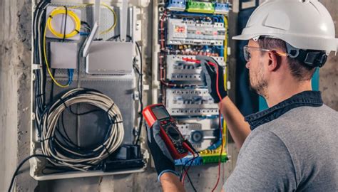 finding  commercial electrician  sydney