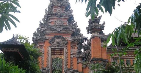 Tourist Strips Naked And Gate Crashes Sacred Performance At Temple Stunning Onlookers Daily Star