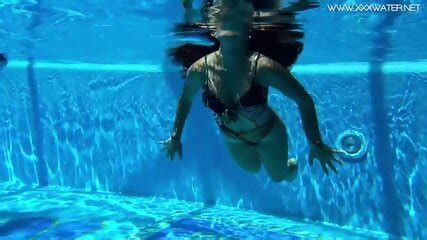 Sexy Babes With Big Tits Swim Underwater In The Pool
