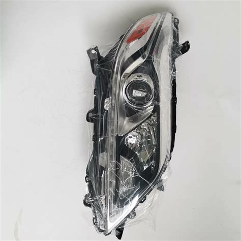 81150 08061 81150 08060 Car Body Parts Head Light Headlamp Halogen Led