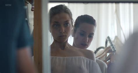 Naked Astrid Grarup Elbo In Darling