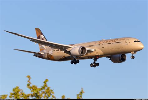 A Blf Etihad Airways Boeing Dreamliner Photo By Horv Th G Bor