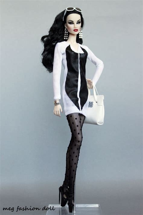 New FR2 FASHION ROYALTY 12 GLAM CHIC Fashion Fashion Dolls