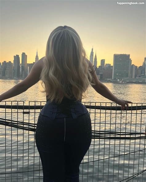 Bebe Rexha Skylinevexx Nude Onlyfans Leaks The Fappening Photo