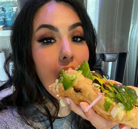 Makayla Divine Busty Latina Goddess