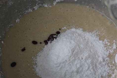 Nasi Lemak Lover Naked Devils Food Chocolate Cake With Berries