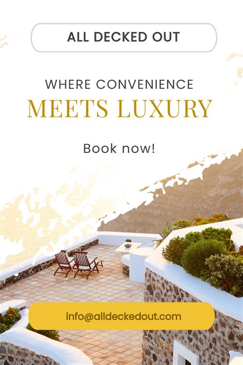 Larry's vacation photos are inspiring others to travel more 40