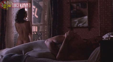 Naked Maria De Medeiros In Henry June