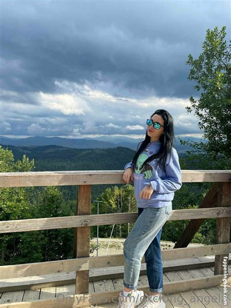 Evelin Necro Neon Evelinaqueen Nude OnlyFans Leaks Fappening FappeningBook