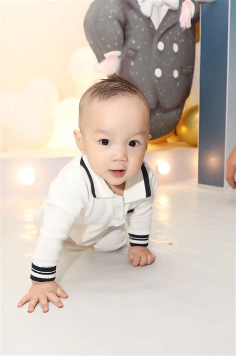 Các hot mom Việt trải lòng chuyện chăm con