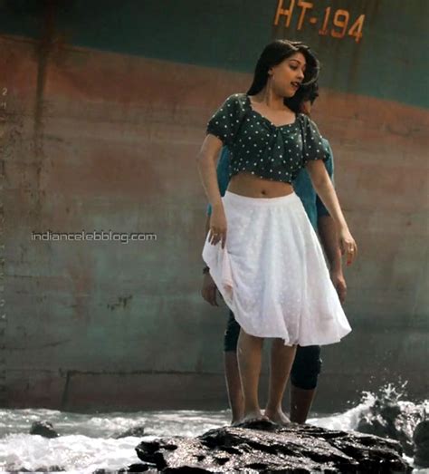 Anu Emmanuel Maha Samudram Telugu Hot Navel Hd Caps Indiancelebblog