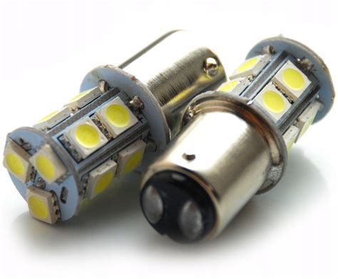 P21 5W и P21W светодиодные (LED) лампы для стопа и габаритов