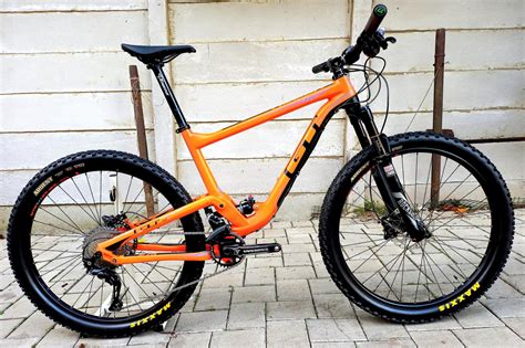 Gt Helion Expert Dual Suspension Carbon L Bike Hub