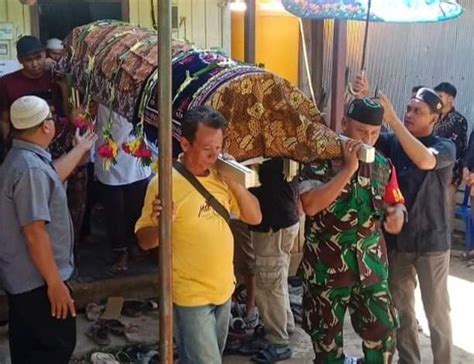 Tokoh Masyarakat Muara Bengkal Mangkat Babinsa Telaga Sampaikan