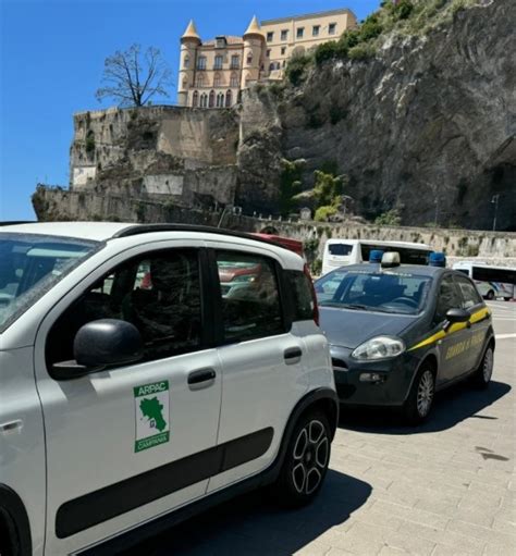 Rilievi Arpac GdF Sequestra Arenile Adiacente Porto Di Maiori