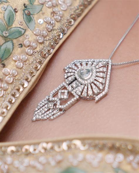 The New-Age Bride and the Timeless Sparkle of Natural Diamonds - Only