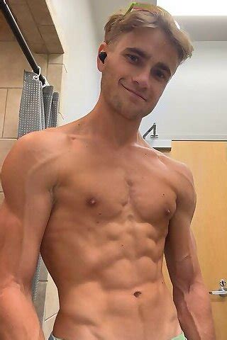 Flynn Fenix Gay Pornstar BoyFriendTV