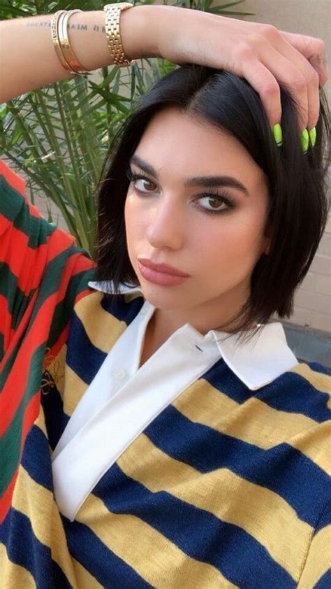 Pin De Girl Venus En Dua Lipa Peinado Y Maquillaje Diosa De La