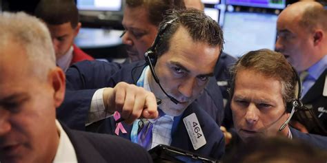 Us Stocks Trade Mixed As Investors Struggle To Regain Momentum Ahead Of