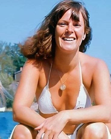 7 Hot Sexy Frida Lyngstad Bikini Pics