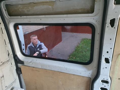 Вклейка стекла в боковую дверь — Peugeot Boxer (2G), 2,2 л, 2010 года ...