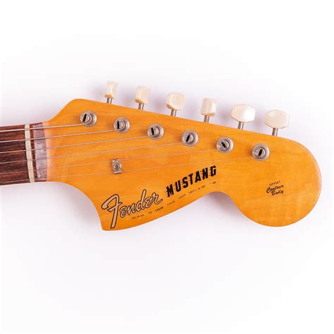 Fender Mustang von 1966 - Luis Guitar Garage