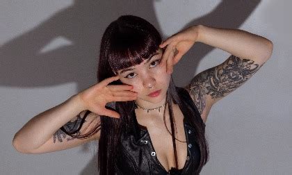 LiaSweet Live VR Porn And VR Cam Girl Sex Shows VRPorn