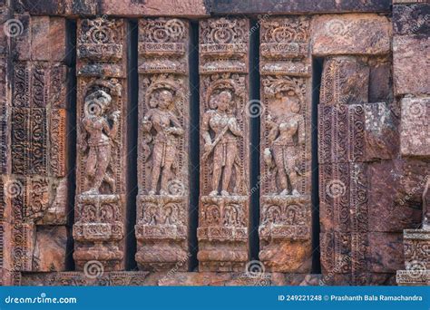 Statues Of Figures Playing Music And Performing Kathak (a Dance Form ...