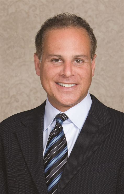 Dr. Stephen Greenberg to Host Fun Night Out November 5, 2015 at