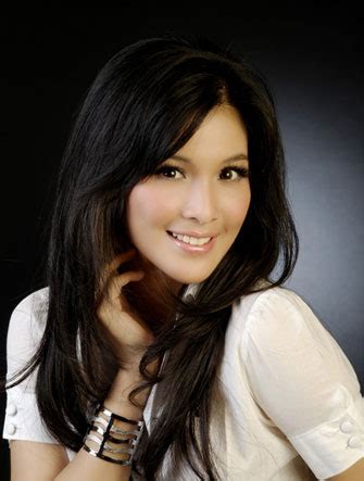 Foto Hot SANDRA DEWI HOT ARTIS INDONESIA FOTO