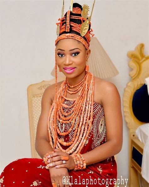 Pin By Ekahnzinga On African Benin Bride Edo Brides Wedding Outfit