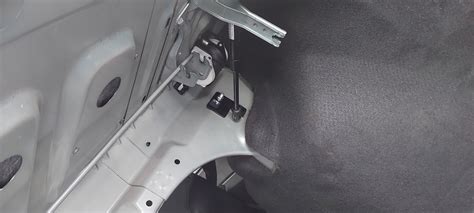 Газоупоры багажника — Lada Гранта, 1,6 л, 2018 года | аксессуары | DRIVE2