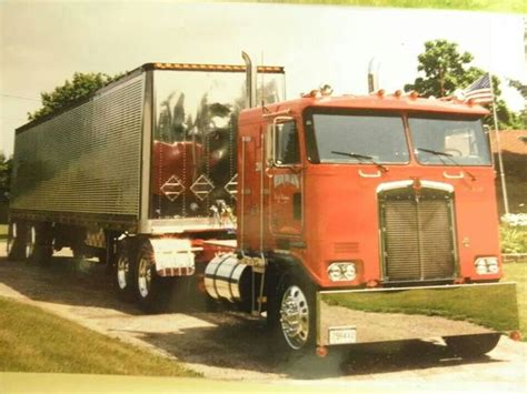 Pin By Mary Ellen Risser On Dave S Trucks Kenworth Trucks Vehicles