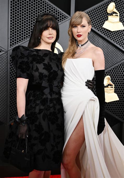 Lana Del Rey Looked So Goth Coquette At The Grammys Glamour