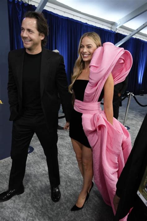 Margot Robbie Is Pregnant, Sources Say