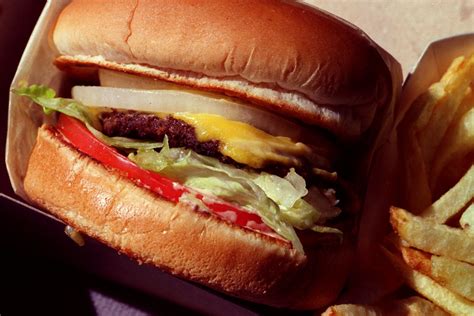 In N Out Expands Burger Dominion To Friars Road Eater San Diego