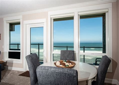 Shared Dream Corner 2nd Floor Oceanfront Condo Private Hot Tub