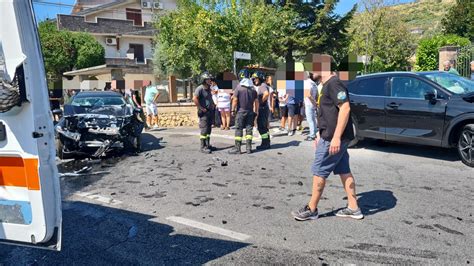 Incidente In Diretta Social L Uomo Che Ha Travolto Mamma E Bambini