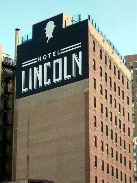 Lincoln hotel Chicago | Chicago hotels, Chicago pictures, Hotel lincoln ...