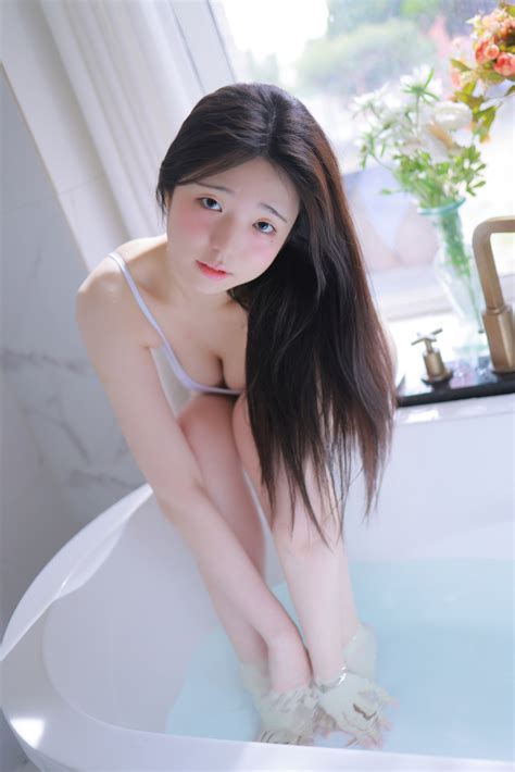 YeonWoo Yeon Woo 연우 Bath Tub Yeon Woo Bath Tub Porn Pic