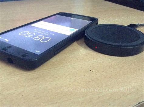 Nexus 5 Wireless Charging - SocialMaharaj