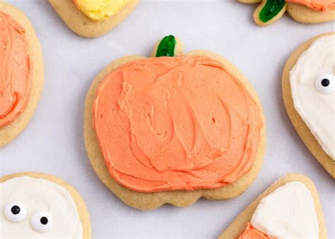 Pumpkin Cut-Out Sugar Cookies - I Heart Naptime