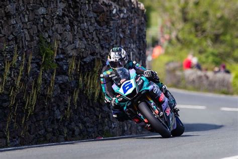 Isle Of Man Tt 2024 Dunlop Beats Harrison In Shortened Supersport Race
