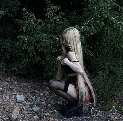 Pin by 𝑠 𝑎 𝑛 ꜝꜝ on 𝒊𝒏𝒔𝒑 𝒈𝒊𝒓𝒍𝒔 Blonde goth Blonde girl Goth aesthetic